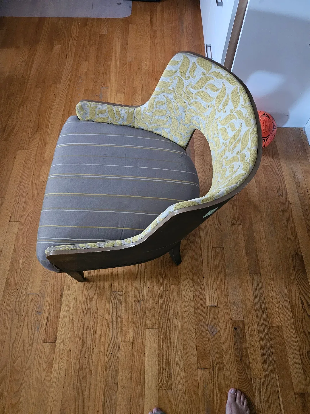 Upholstered Accent Chair - Yellow & Grey image indicator(2)