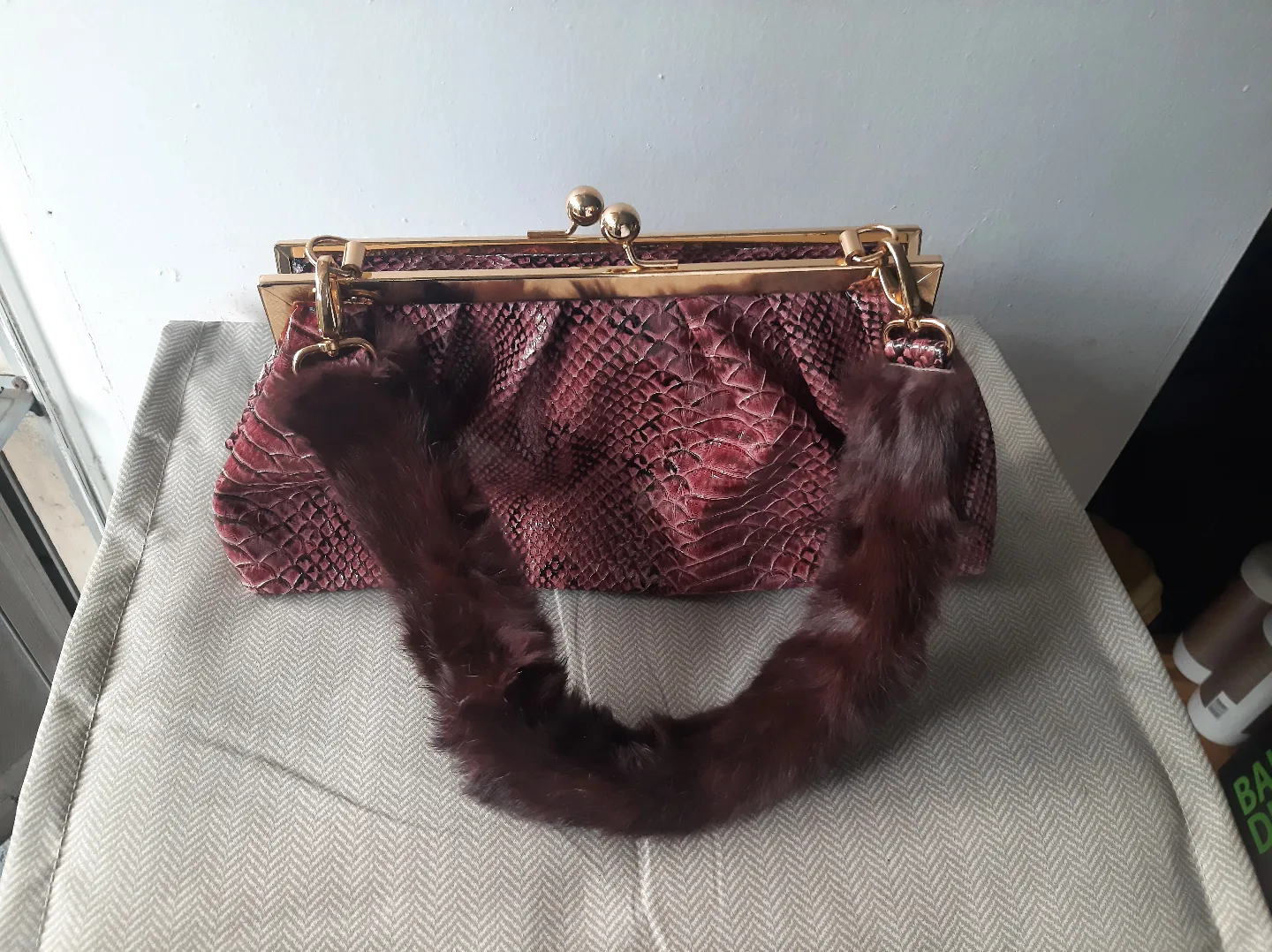 Snakeskin & Fur Handbag image indicator(3)