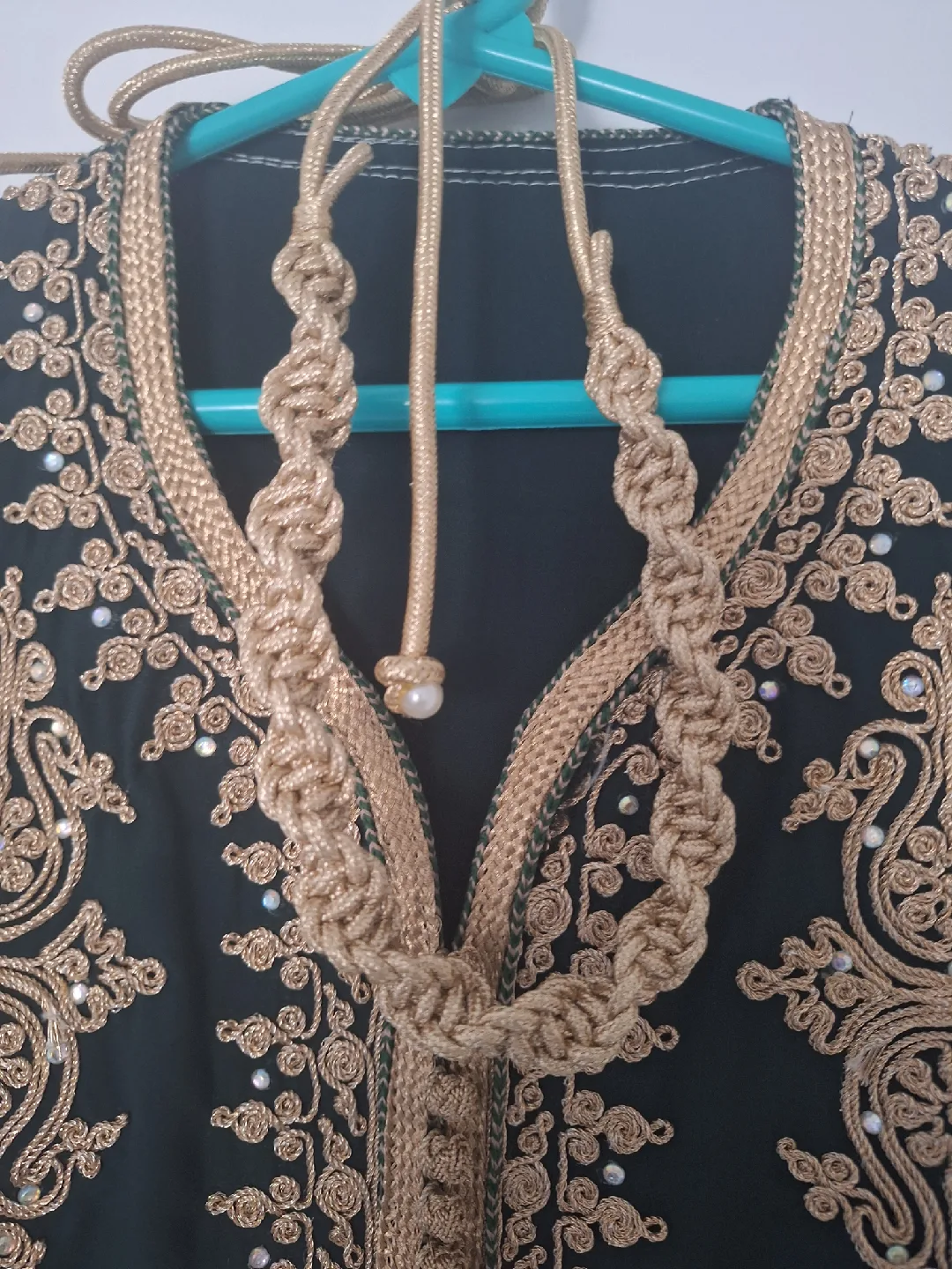 🇲🇦💚Green & Gold Embroidered Moroccan caftan💚🇲🇦 image indicator(2)
