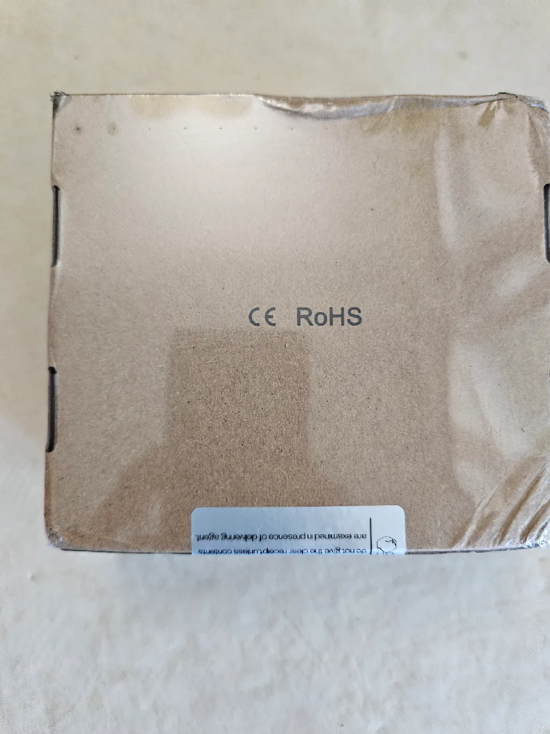 New Rabbit r1 AI Companion - Leuchtorange image indicator(2)