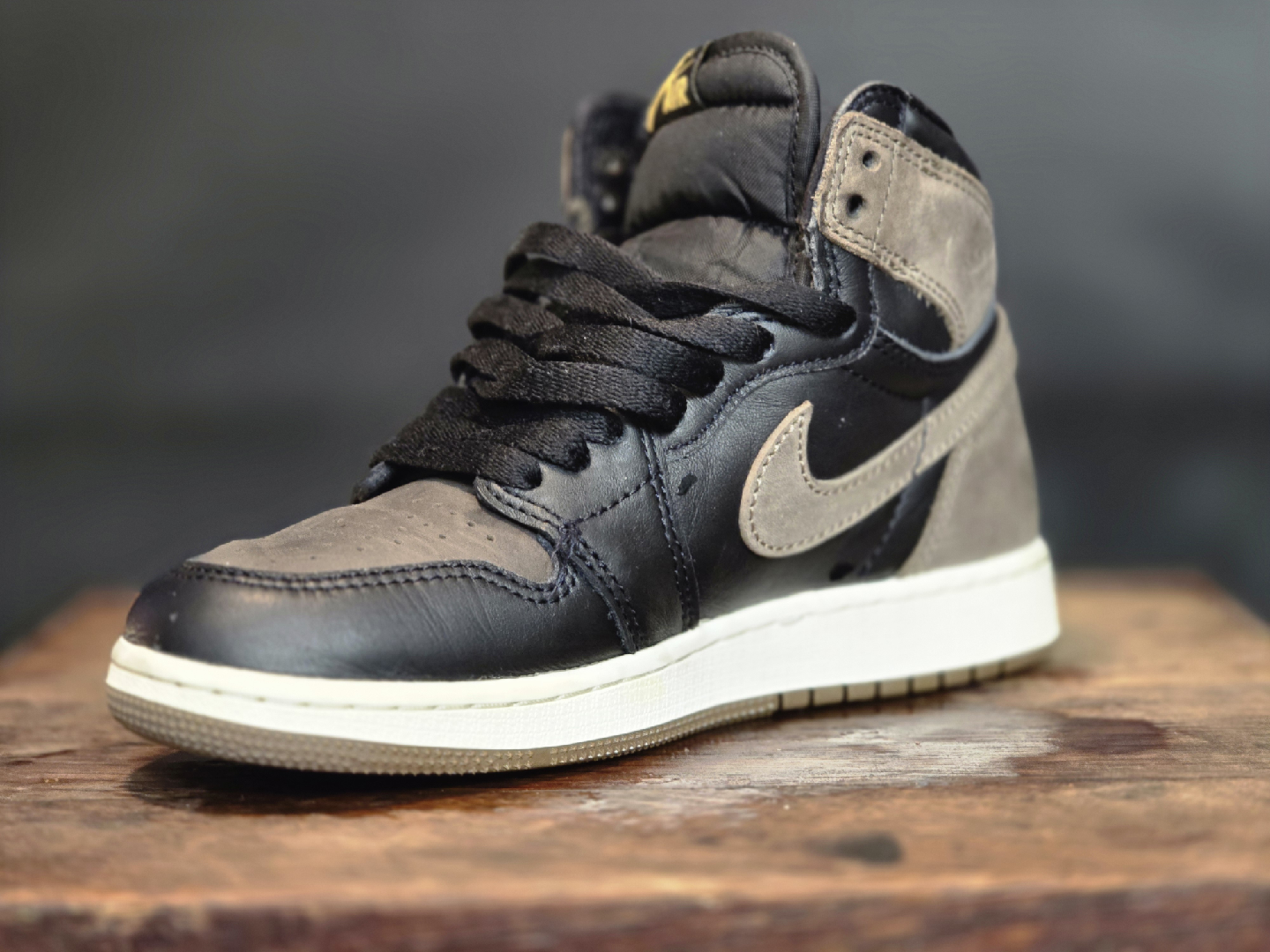 Air Jordan 1 Retro High OG Shadow 2.0