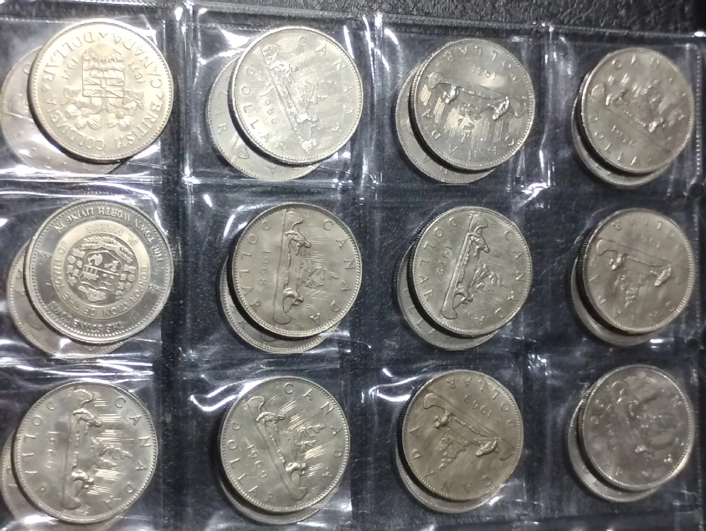 132 pieces Vintage coin collection - photo 2