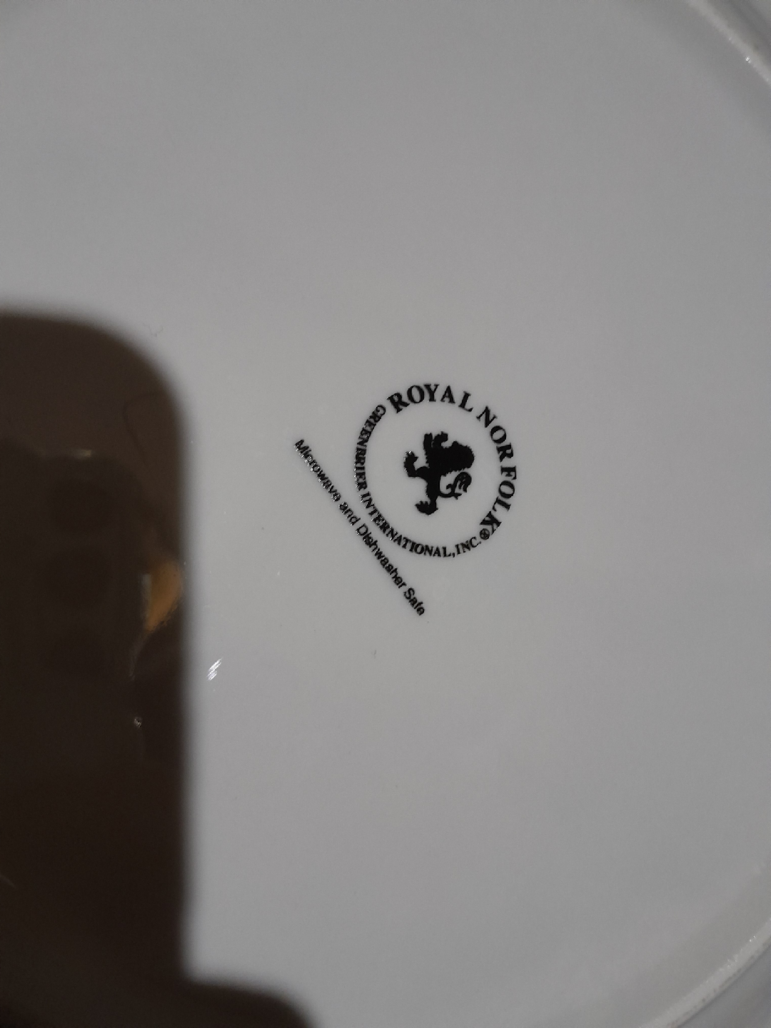 Royal Norfolk Plate with Autumn Leaf Design (set of 3) - photo 2