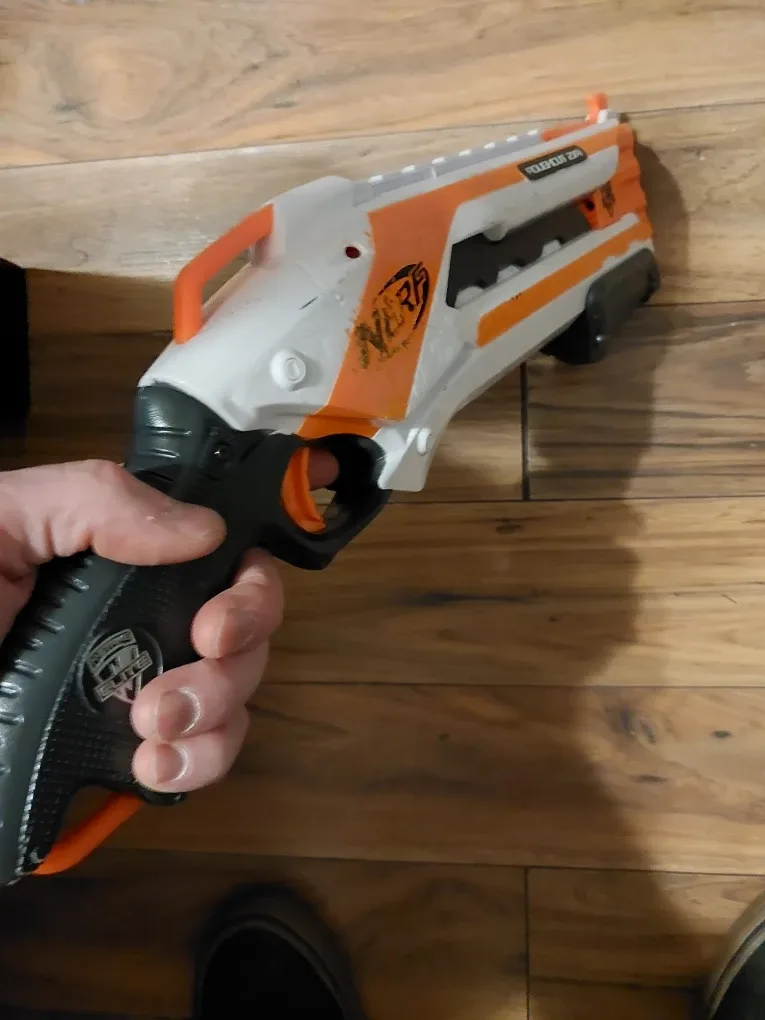 Nerf Elite Rough Cut 2X4 Blaster image indicator(2)