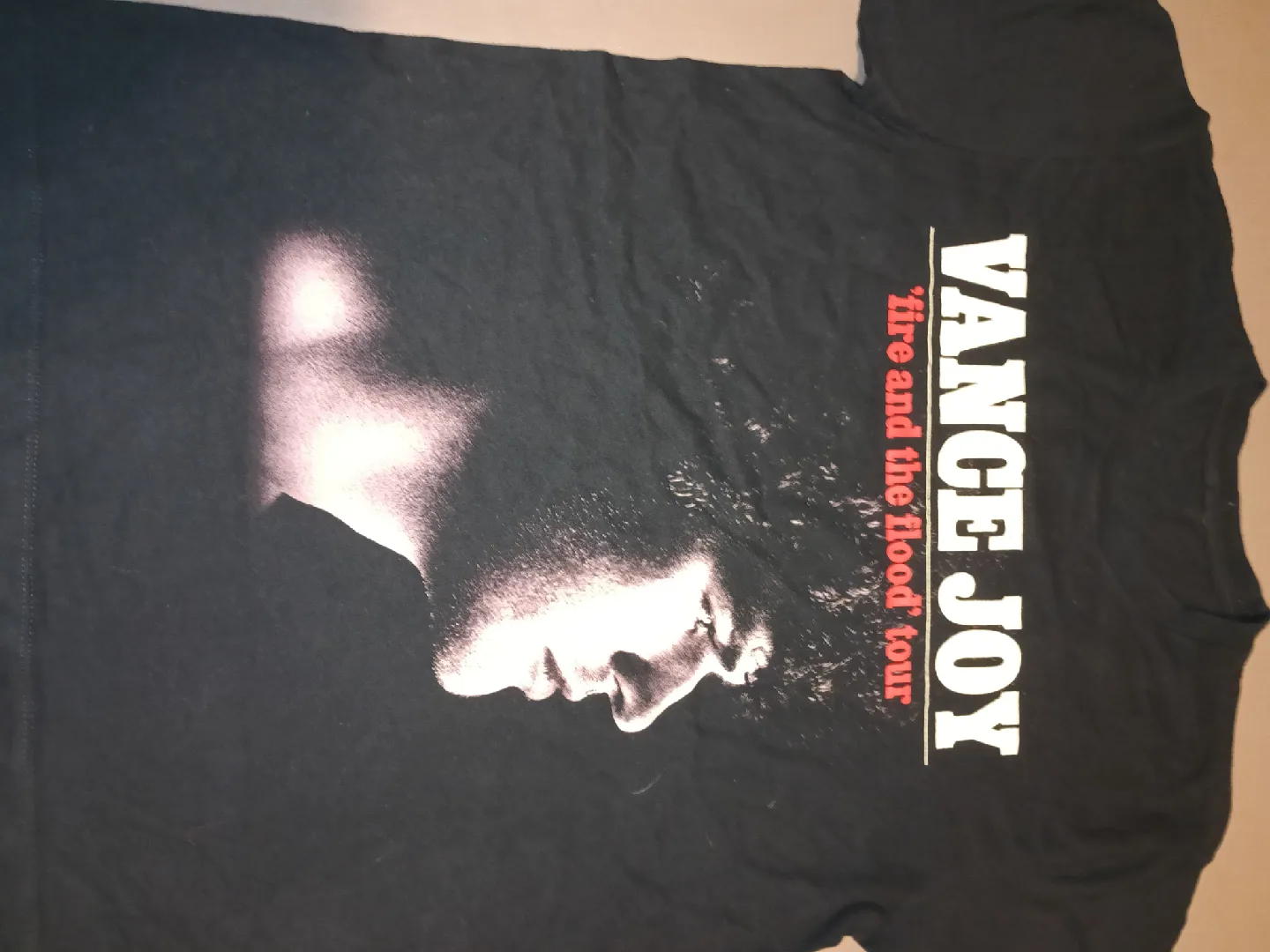 Vance Joy 'Fire and the Flood' Tour T-Shirt image indicator(2)