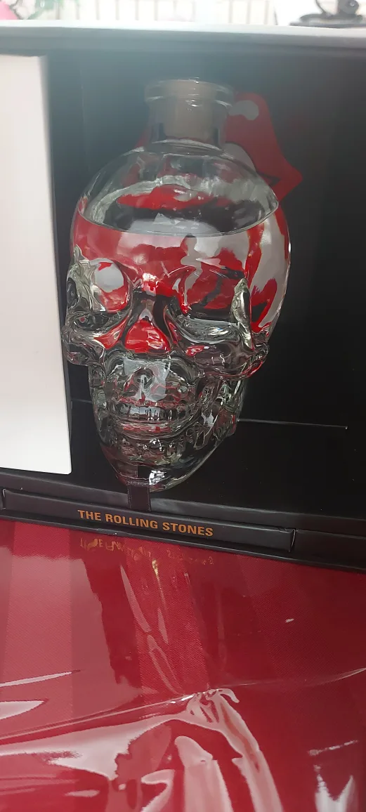 Selling Set of 3 Alcohol gift sets. New / Sealed image indicator(4)