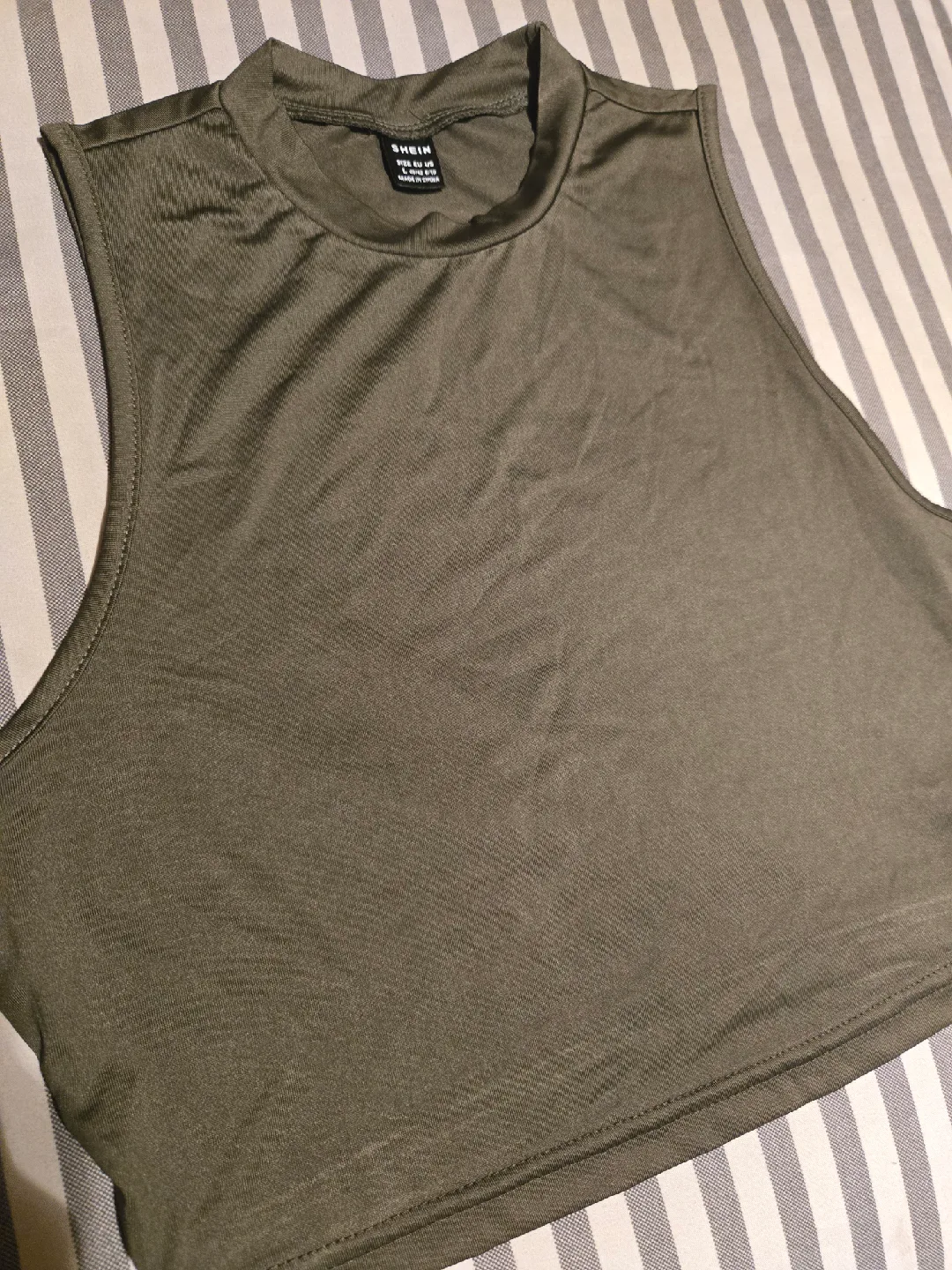 Shein Olive Green Tank Top - Size L image indicator(5)