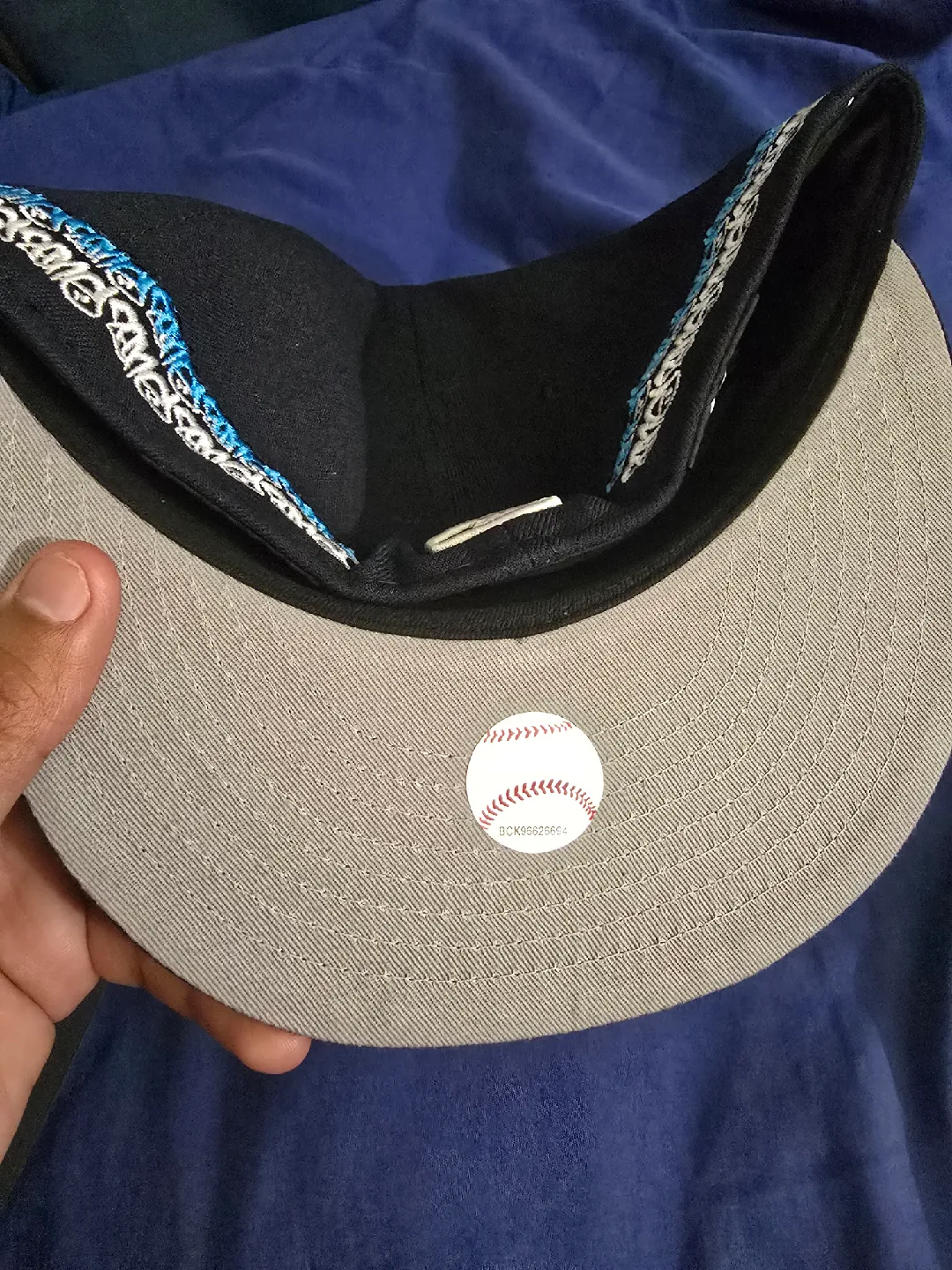 BRAND NEW New Era x Paper Planes 59FIFTY Yankees Hat Size 7 7/8 image indicator(3)