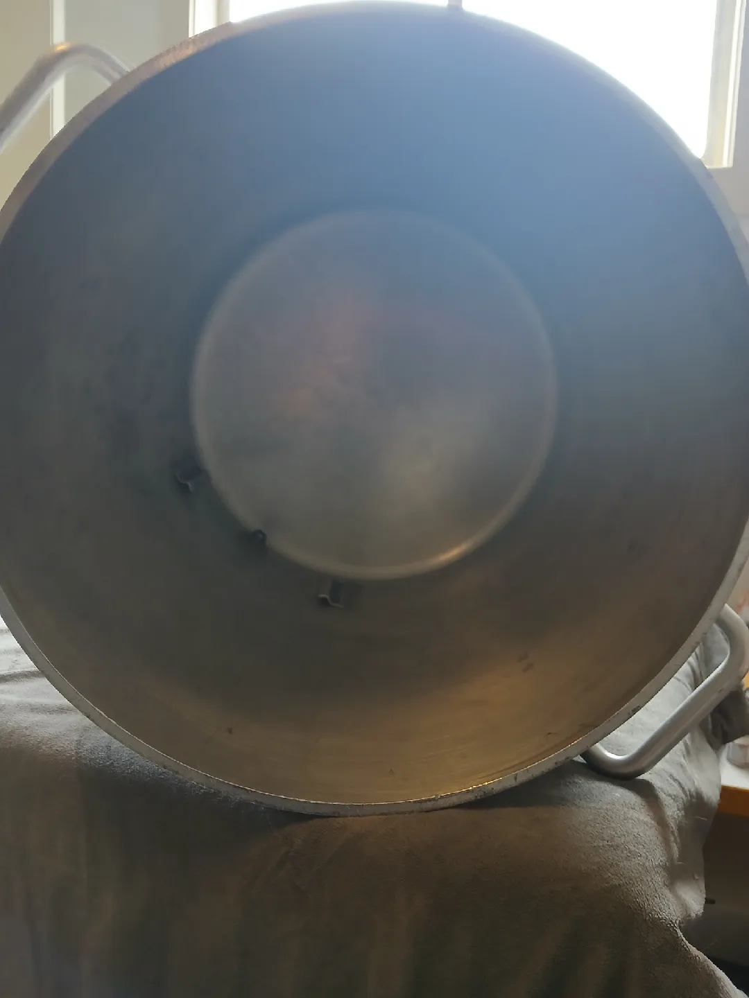 Large Aluminum Stock Pot with Spigot image indicator(4)