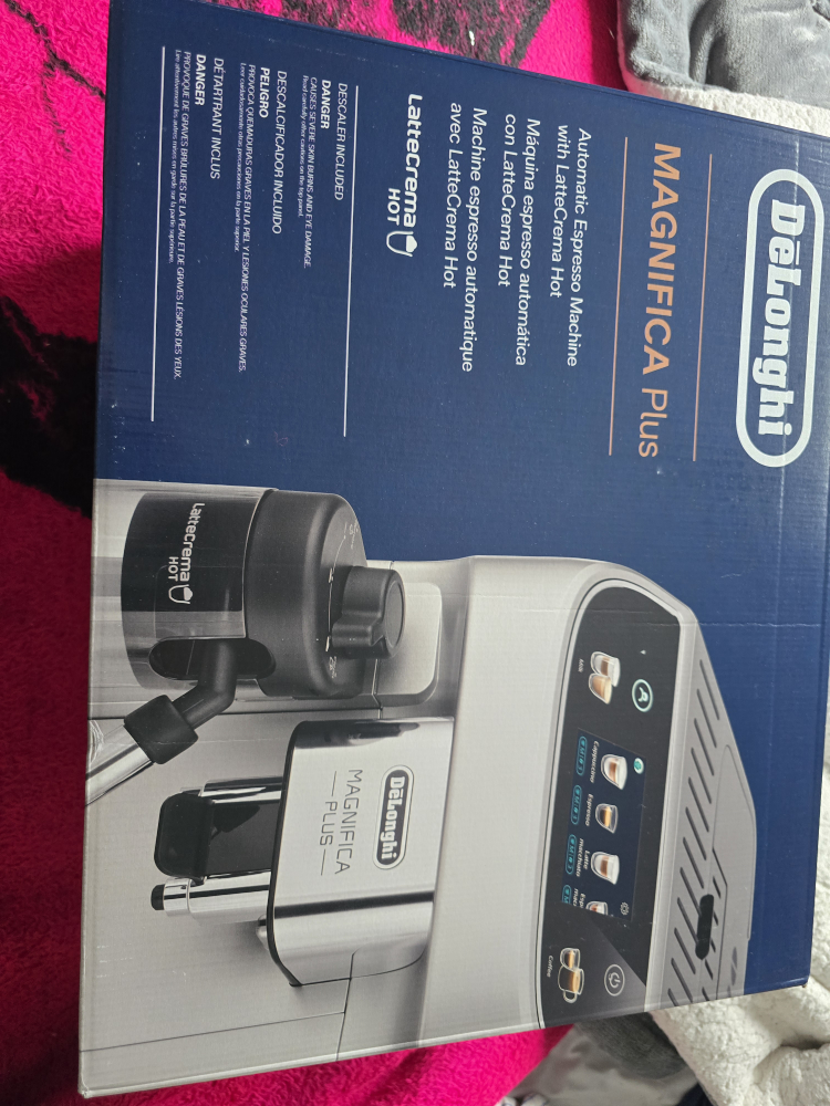 DeLonghi Magnifica Plus Automatic Espresso Machine - photo 2