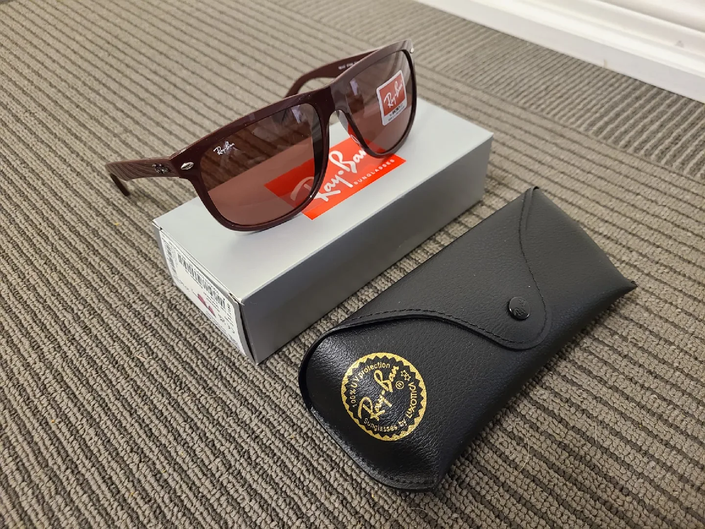 Ray-Ban ORB4147 Boyfriend Dark Violet Sunglasses image indicator(9)