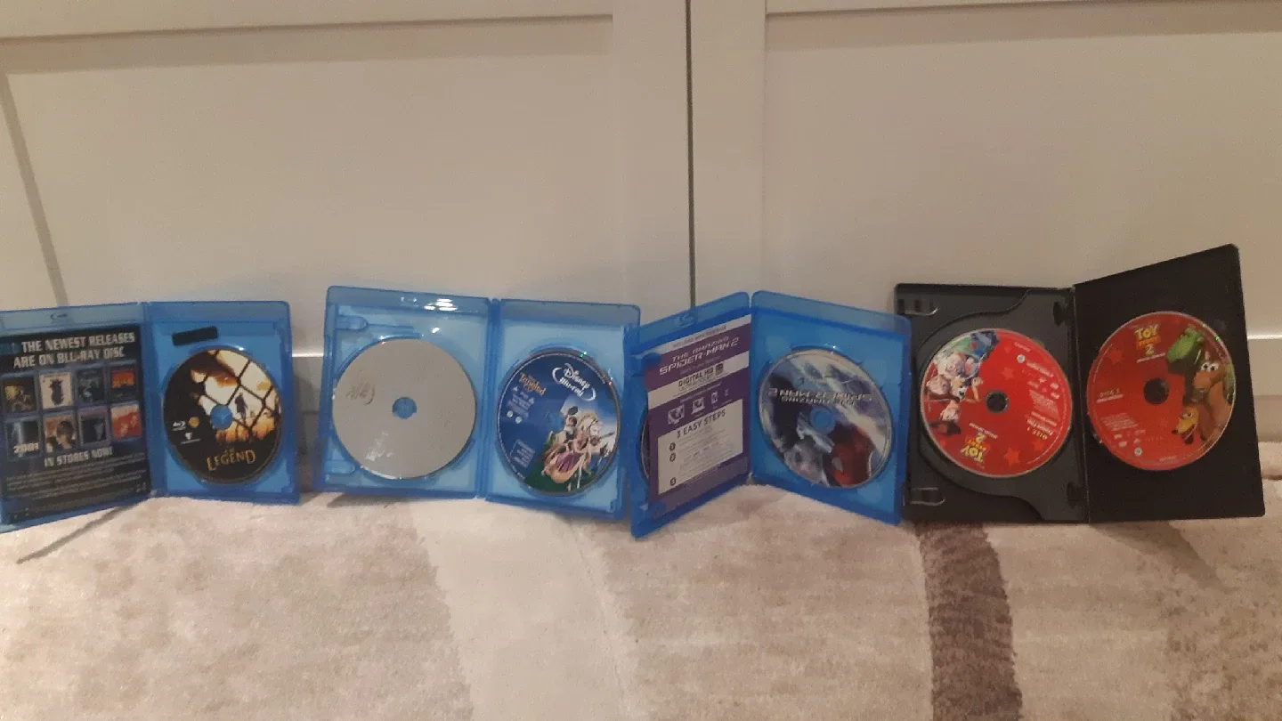 Blu-Ray & DVD Movie Collection image indicator(3)