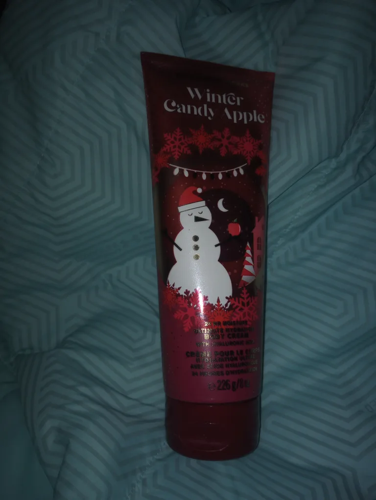 Bath & Body Works Winter Candy Apple Lotion image indicator(3)