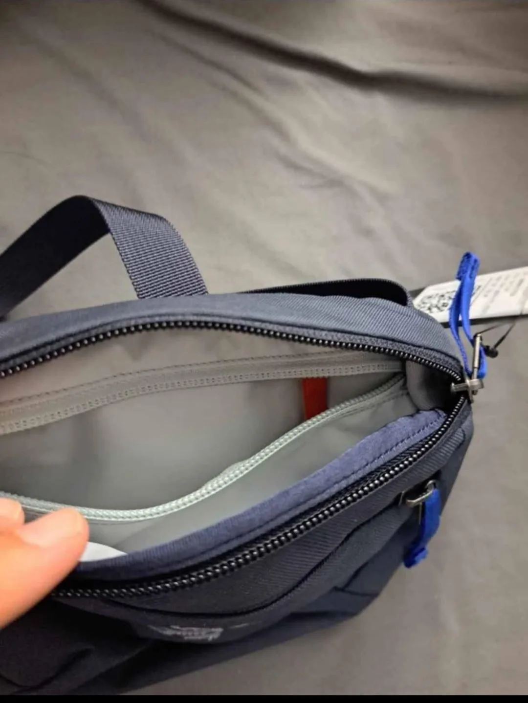 Arcteryx Mantis 1 Black Sapphire NWT image indicator(5)