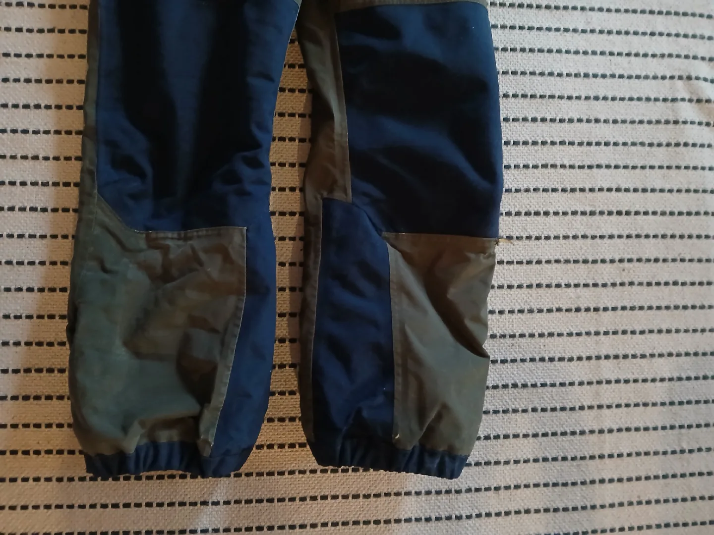 Helly Hansen Kids' Snowsuit - Size 122/7 image indicator(3)