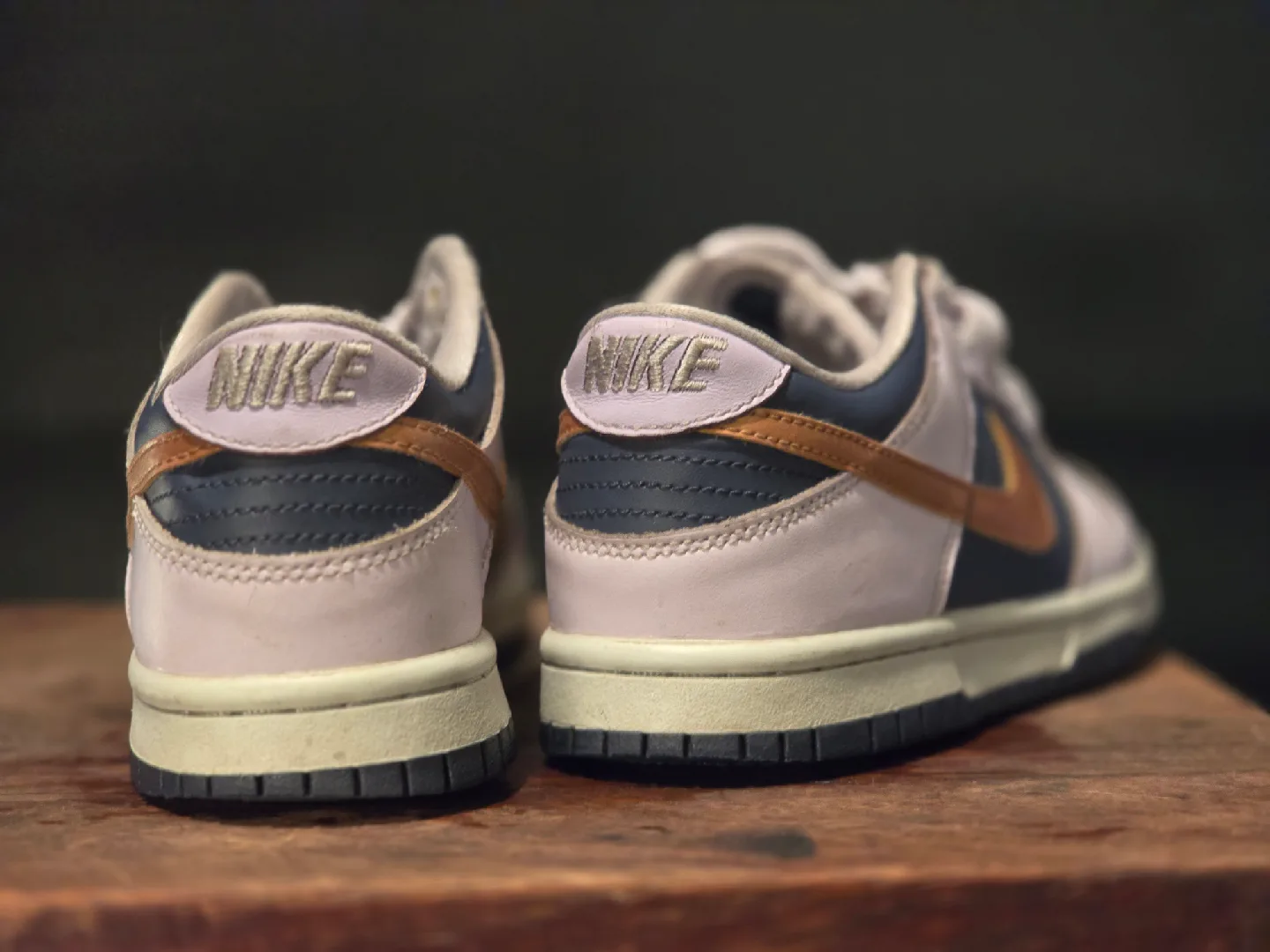 Nike Dunk Low Purple/Gold image indicator(3)