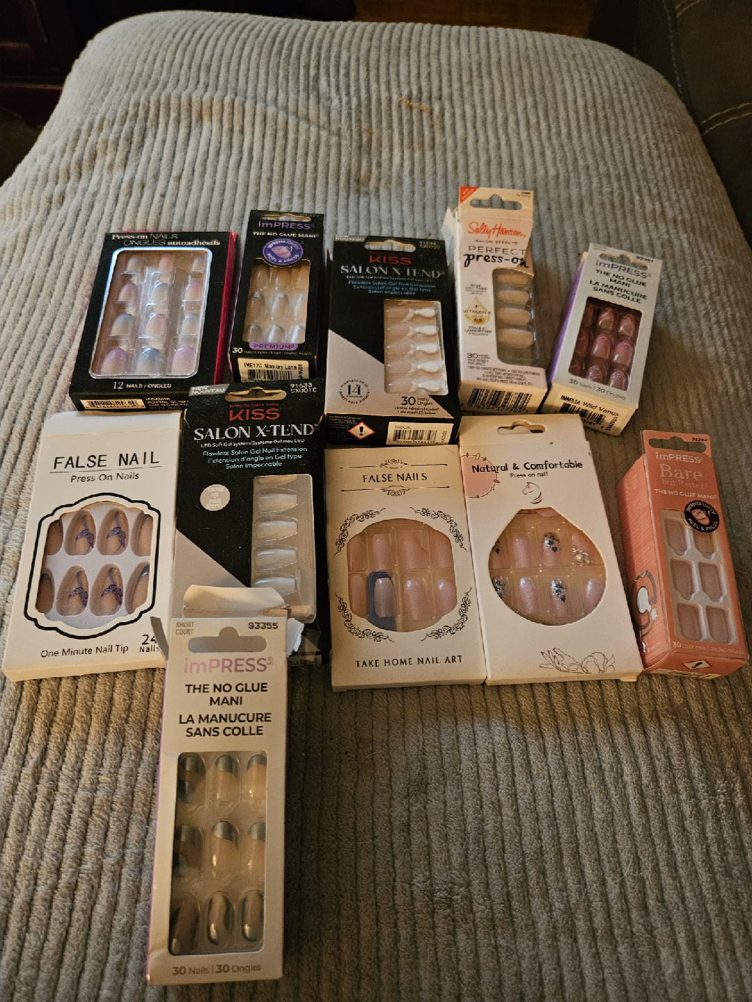 Assorted Press On Nails - KISS, imPRESS, and More!