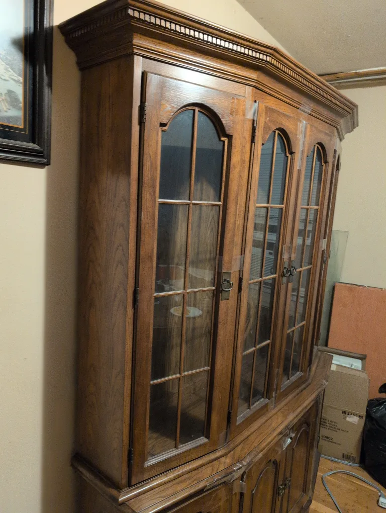 Wooden China Cabinet image indicator(4)