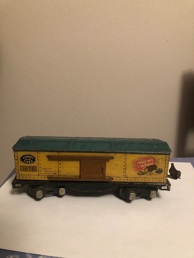 Lionel Lines 1679 Baby Ruth Boxcar & 657 Caboose image indicator(2)