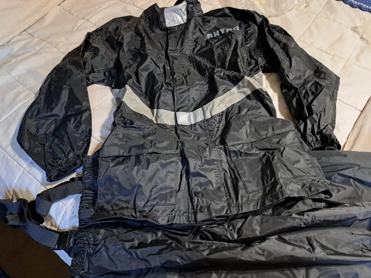 'Rhyno' Motorcycle Rain Suit - Jacket & Pants - Size small image indicator(3)