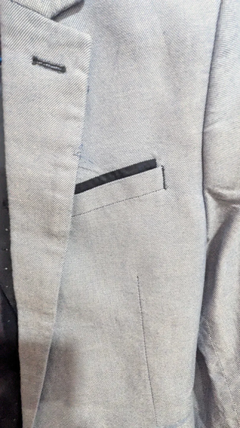 H&M Boy's Light Blue Blazer Size 10-11 image indicator(3)