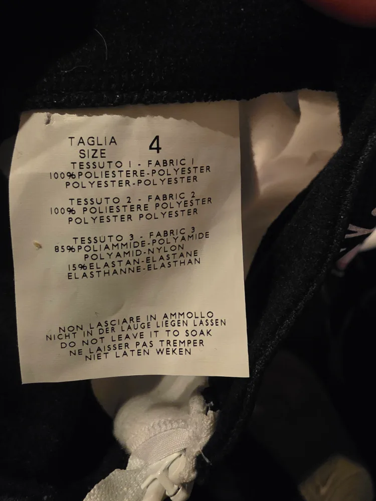 Katusha Cycling Jersey & Bib Shorts Set - Size 4 image indicator(3)