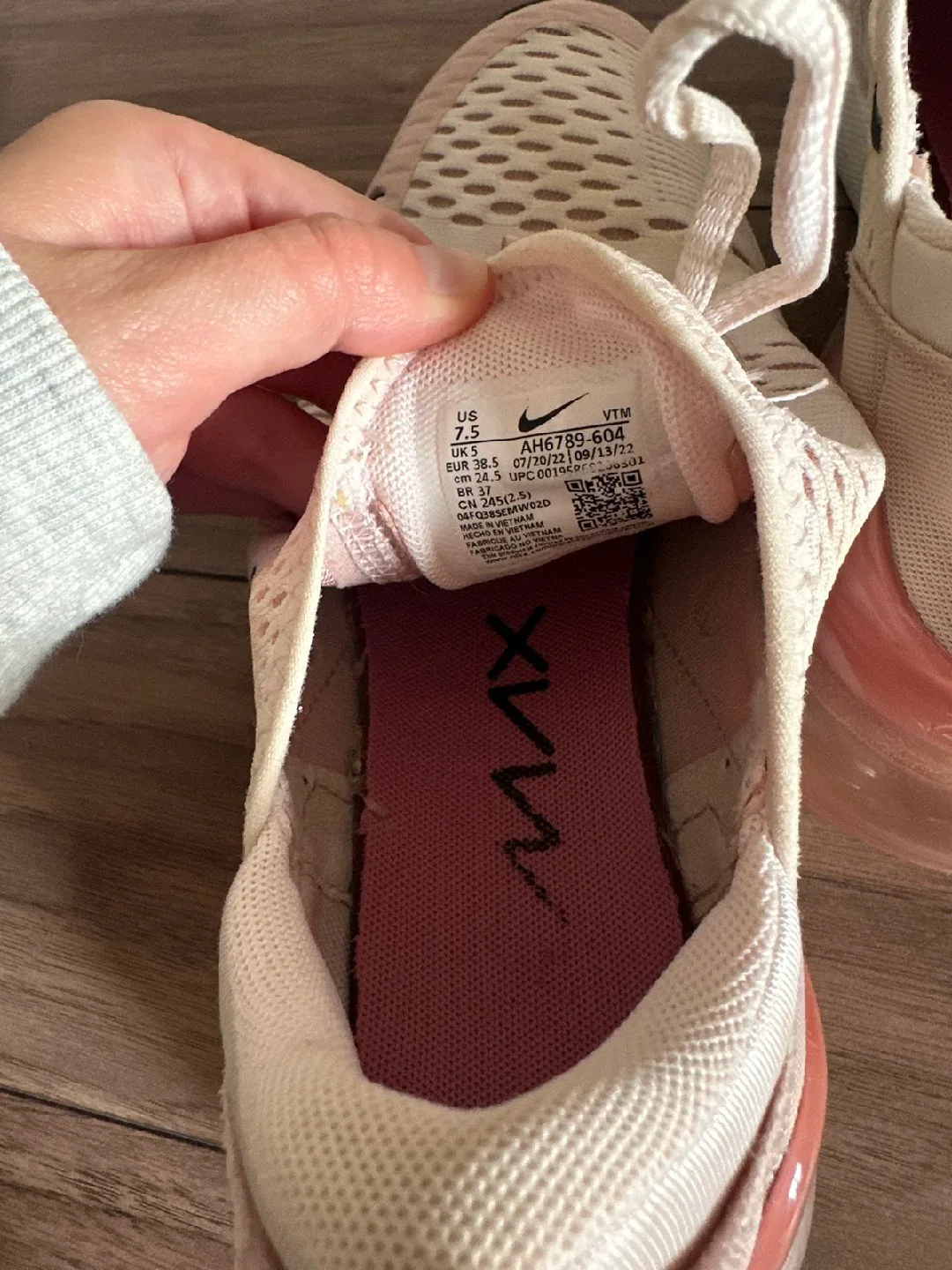 Adidas NMD R1 & Nike Air Max 270 - Women's Size 7.5 image indicator(3)