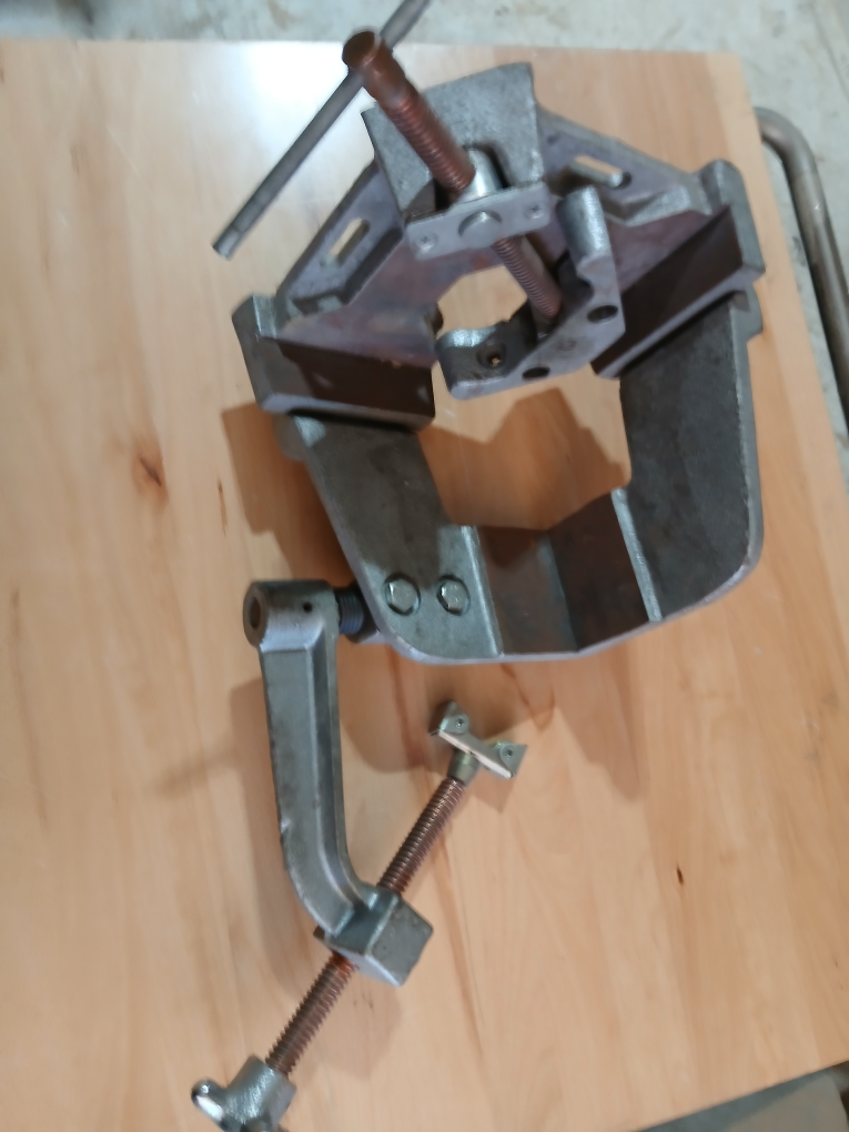 Metal Corner Clamp - photo 2