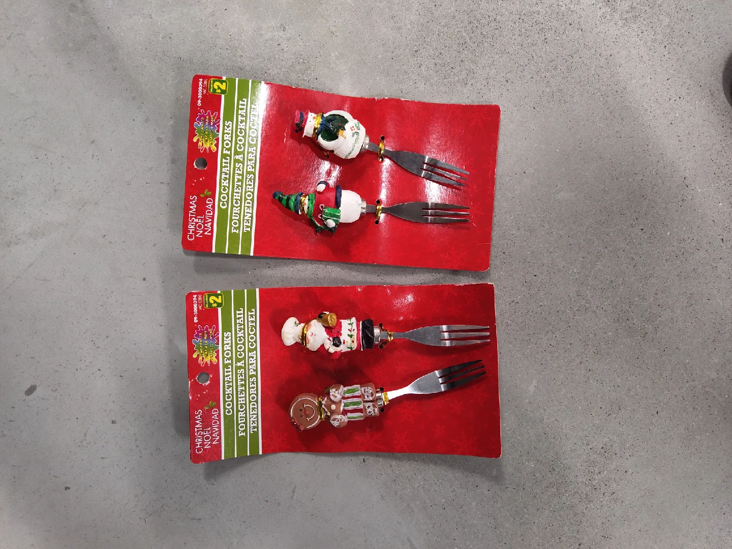 Christmas Holiday Baking Tins & Molds image indicator(3)