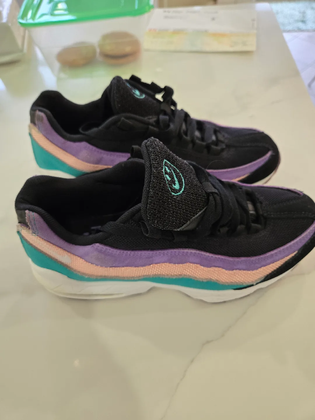 Size 7 Nike Air Max 95 SE Running Shoes image indicator(2)