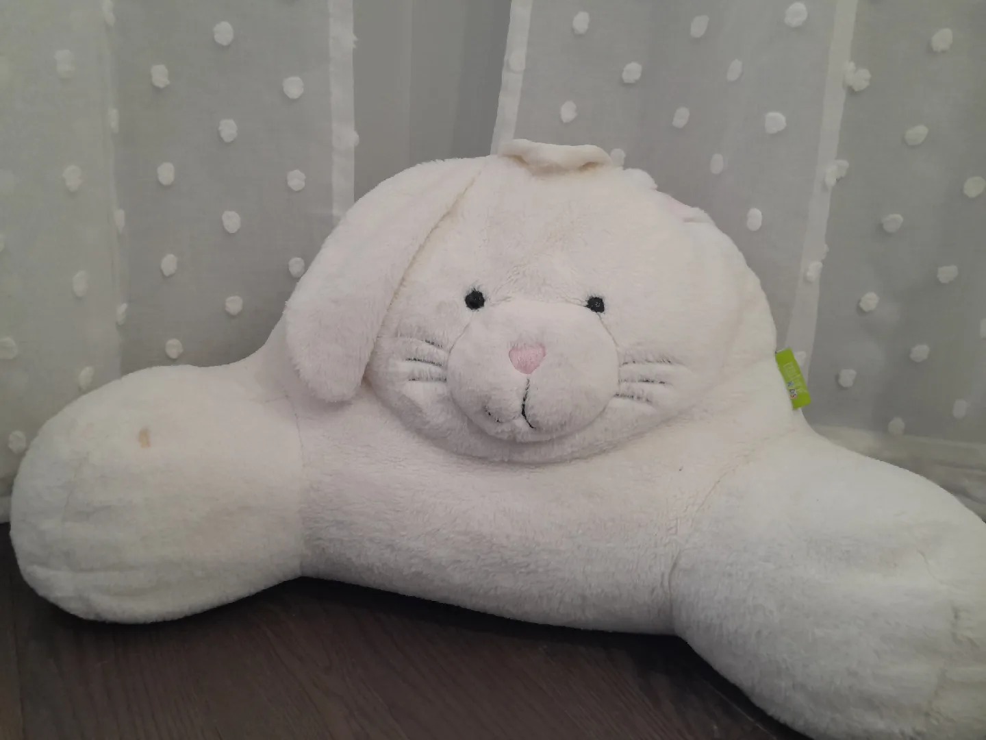 Bunny Pillow lounge image indicator(3)