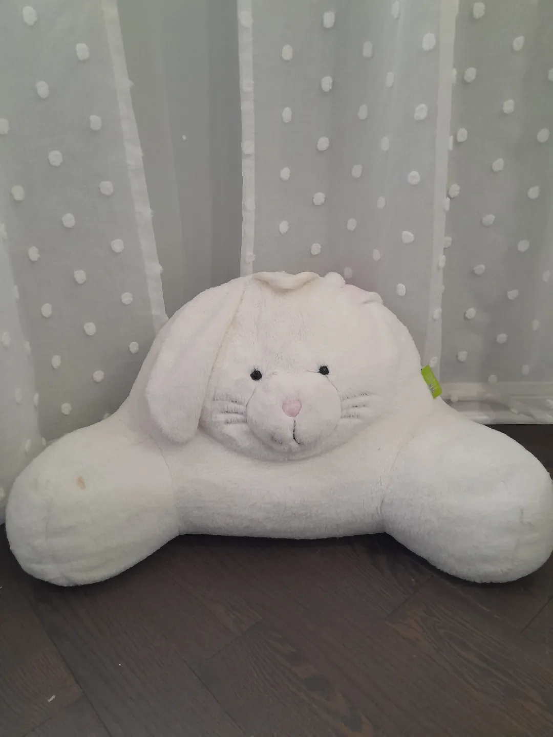 Bunny Pillow lounge image indicator(4)