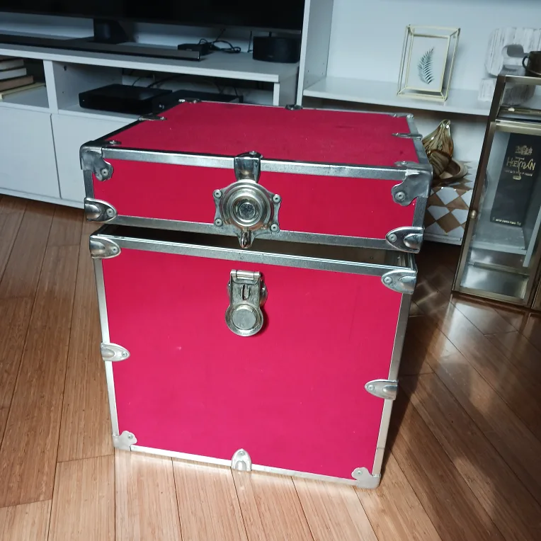 Large Red Rhino Storage Trunk – Heavy-Duty Cube | Made in USA image indicator(2)