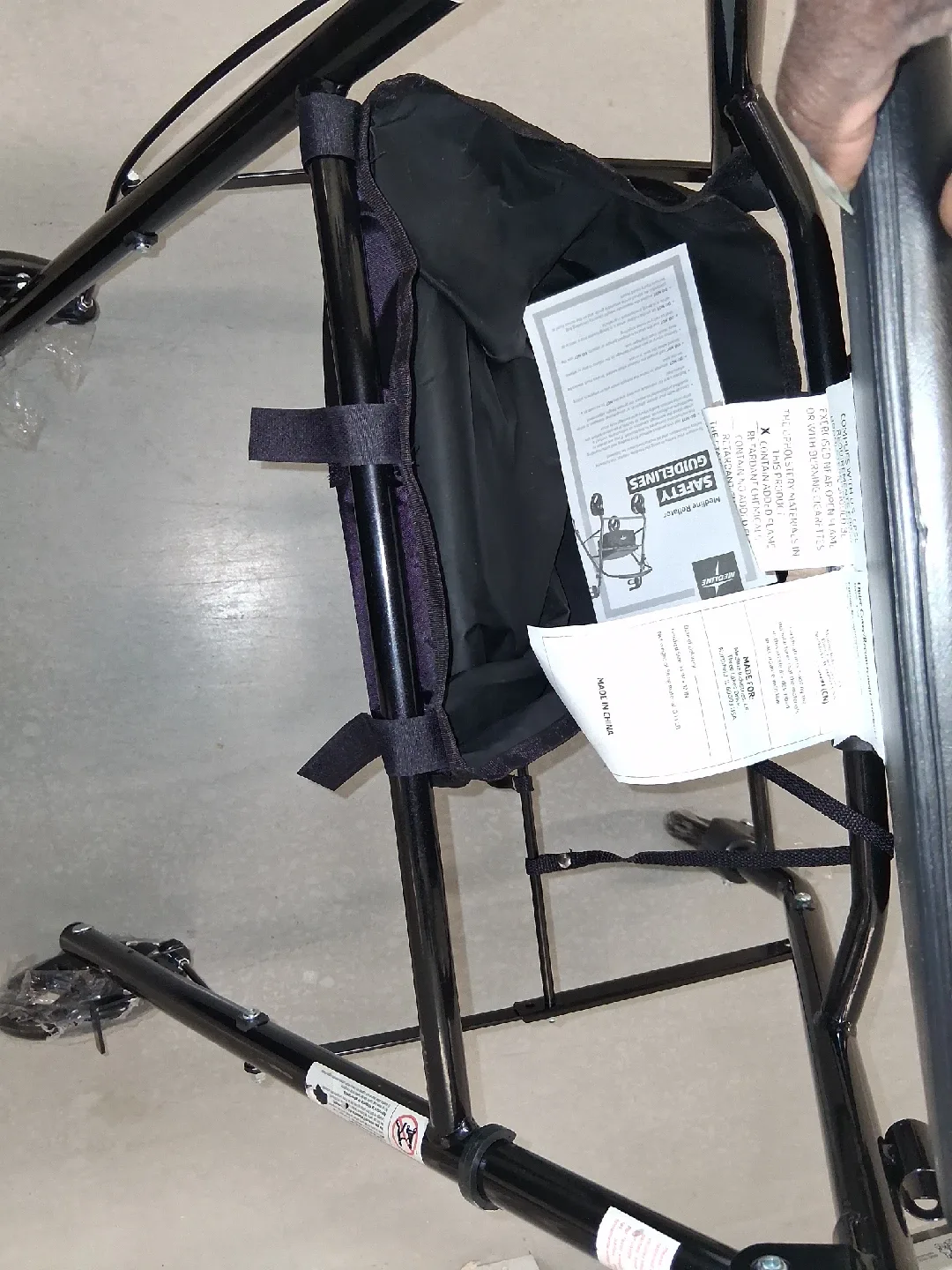 Black Walker Rollator with Seat image indicator(4)