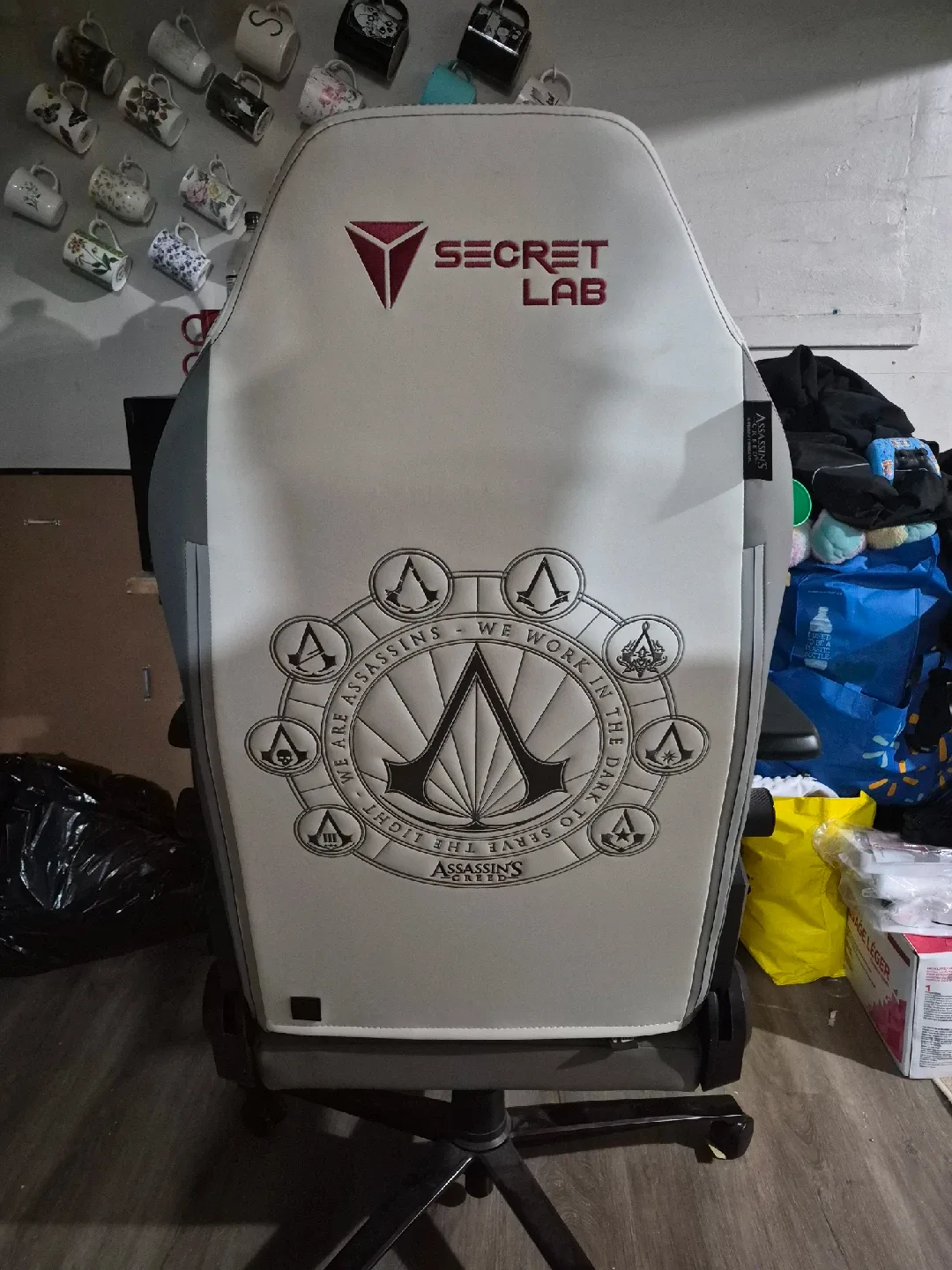 Secretlab Assassin's Creed Gaming Chair image indicator(2)