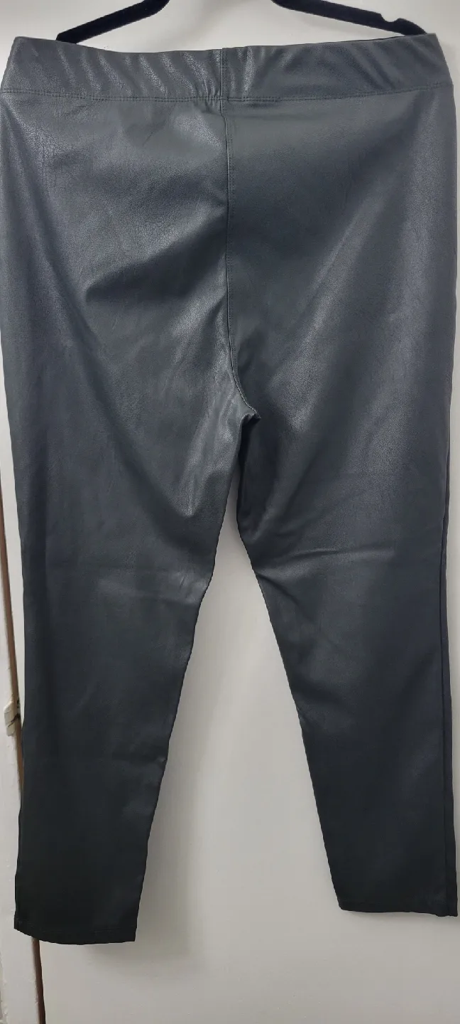 Max Studio XL Faux Leather Pants image indicator(2)