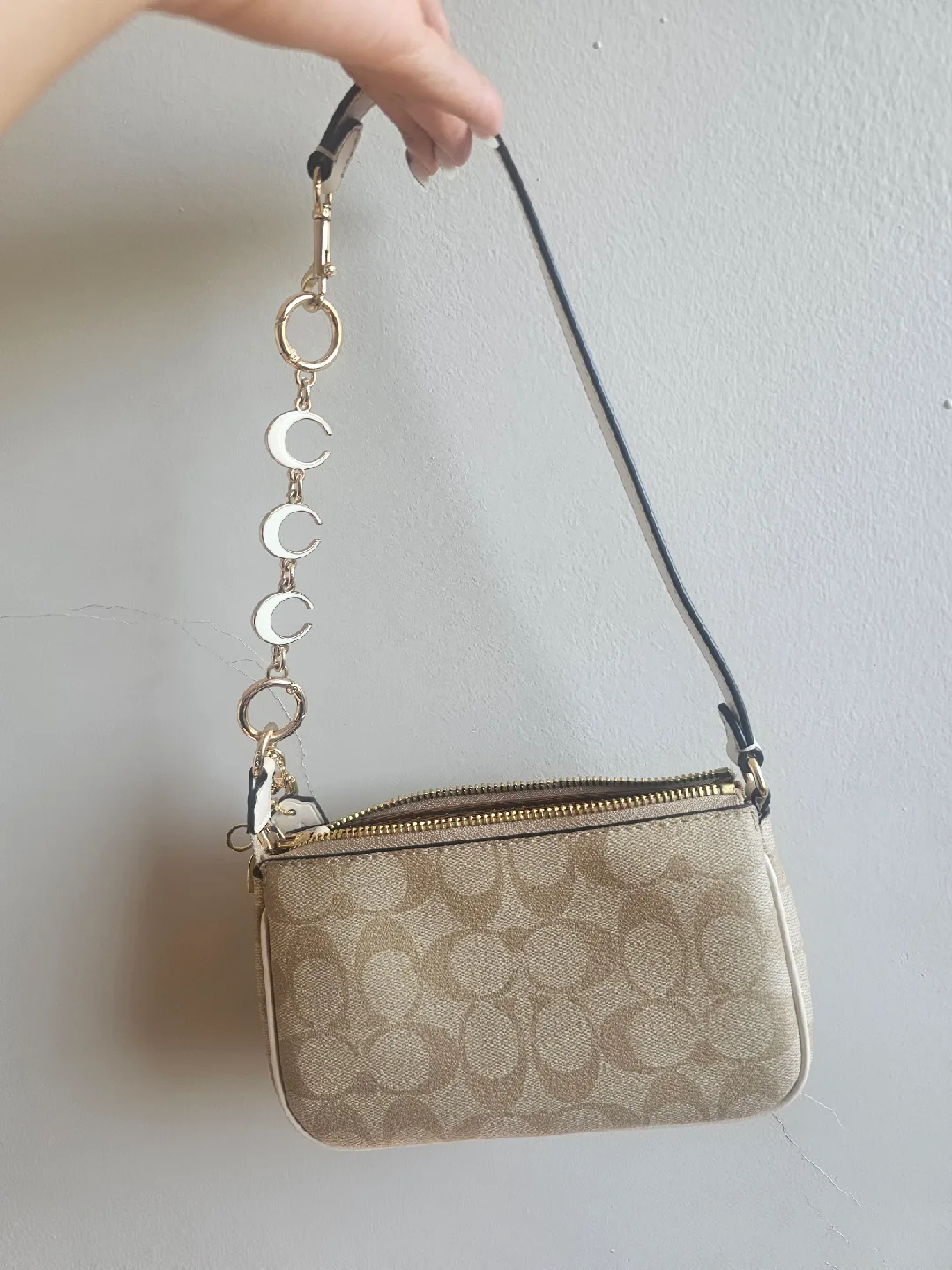 Coach Nolita 19 Signature Canvas Wristlet image indicator(2)