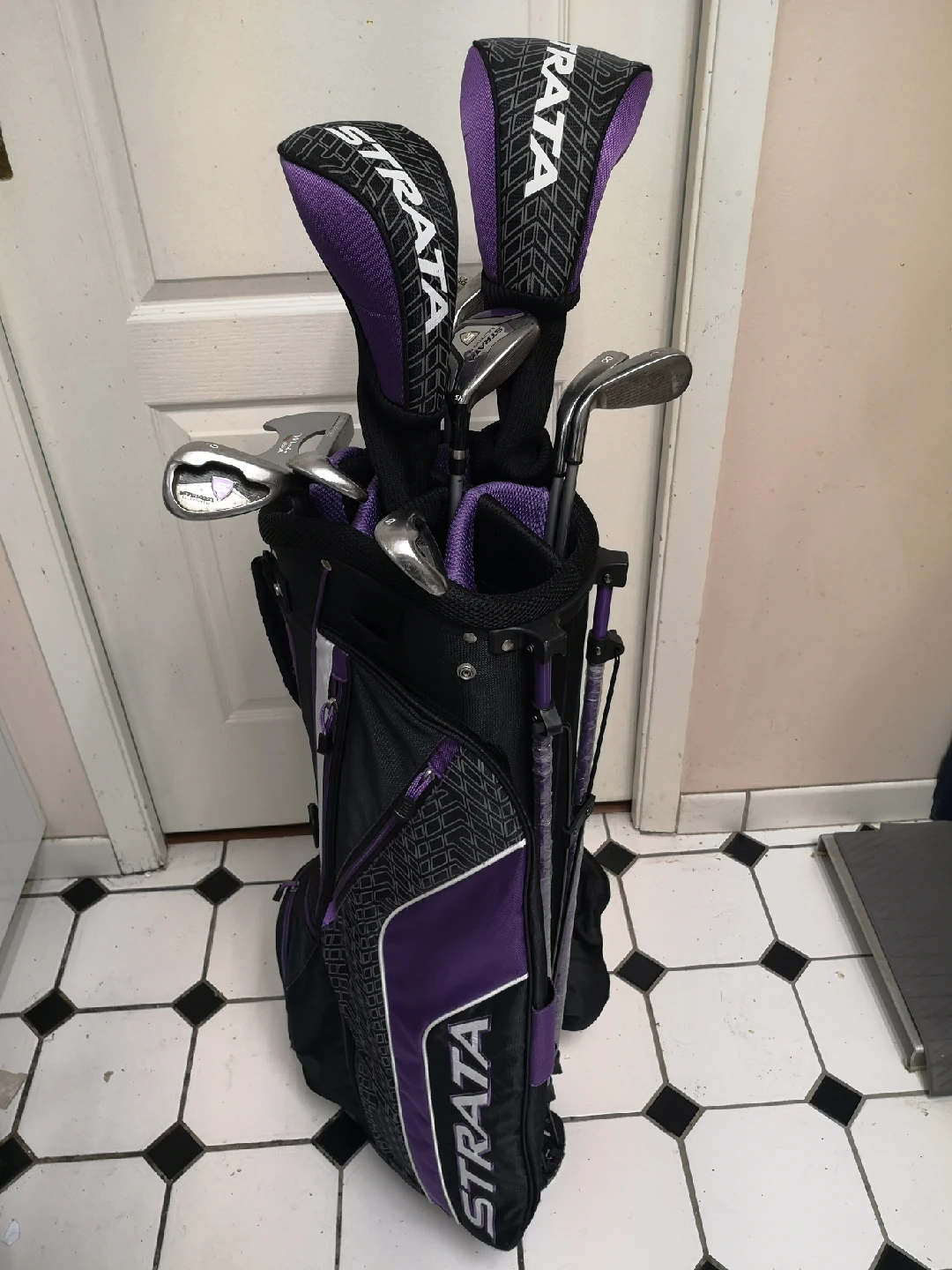 Strata Golf Club Set with Bag - Purple & Black