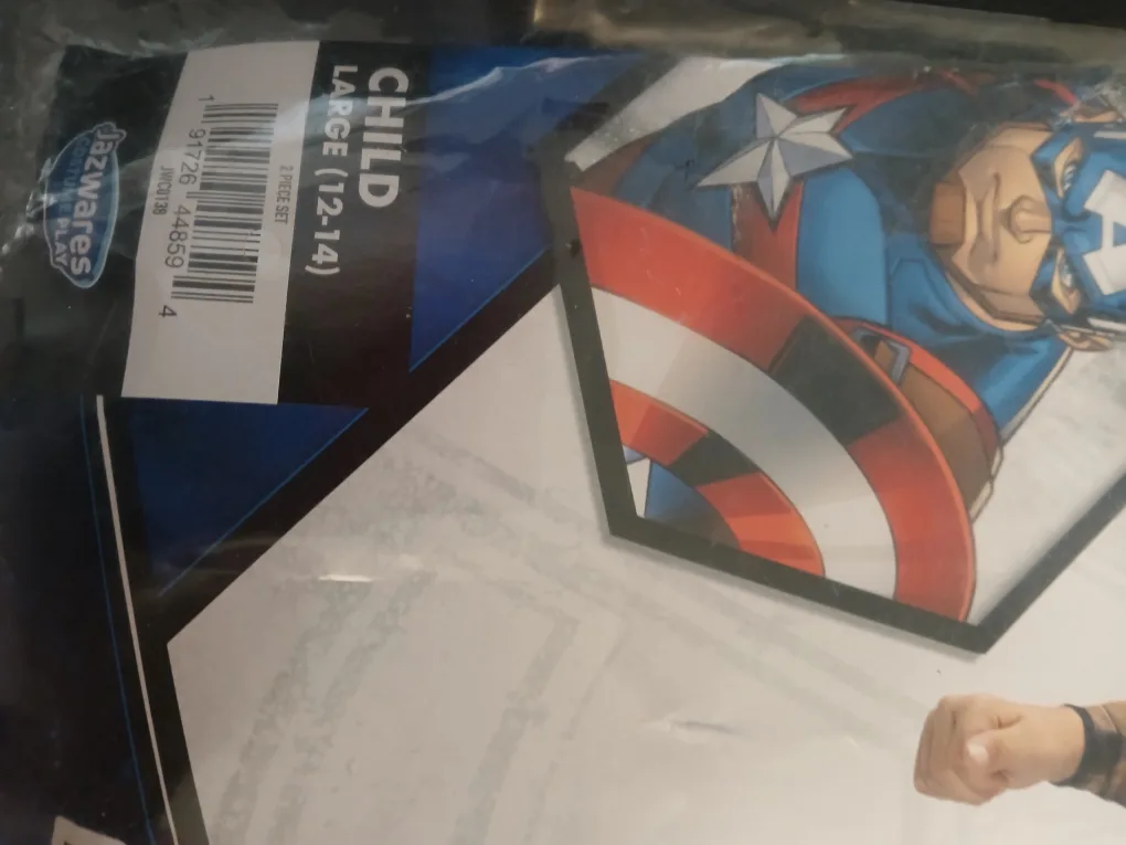 Like new Captain America Child Costume - Size L (12-14) image indicator(2)