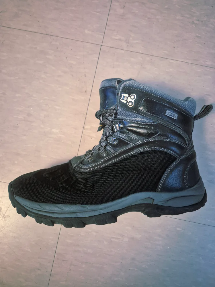 Kodiak Canada's Hiking/Snow Boots FREE image indicator(4)