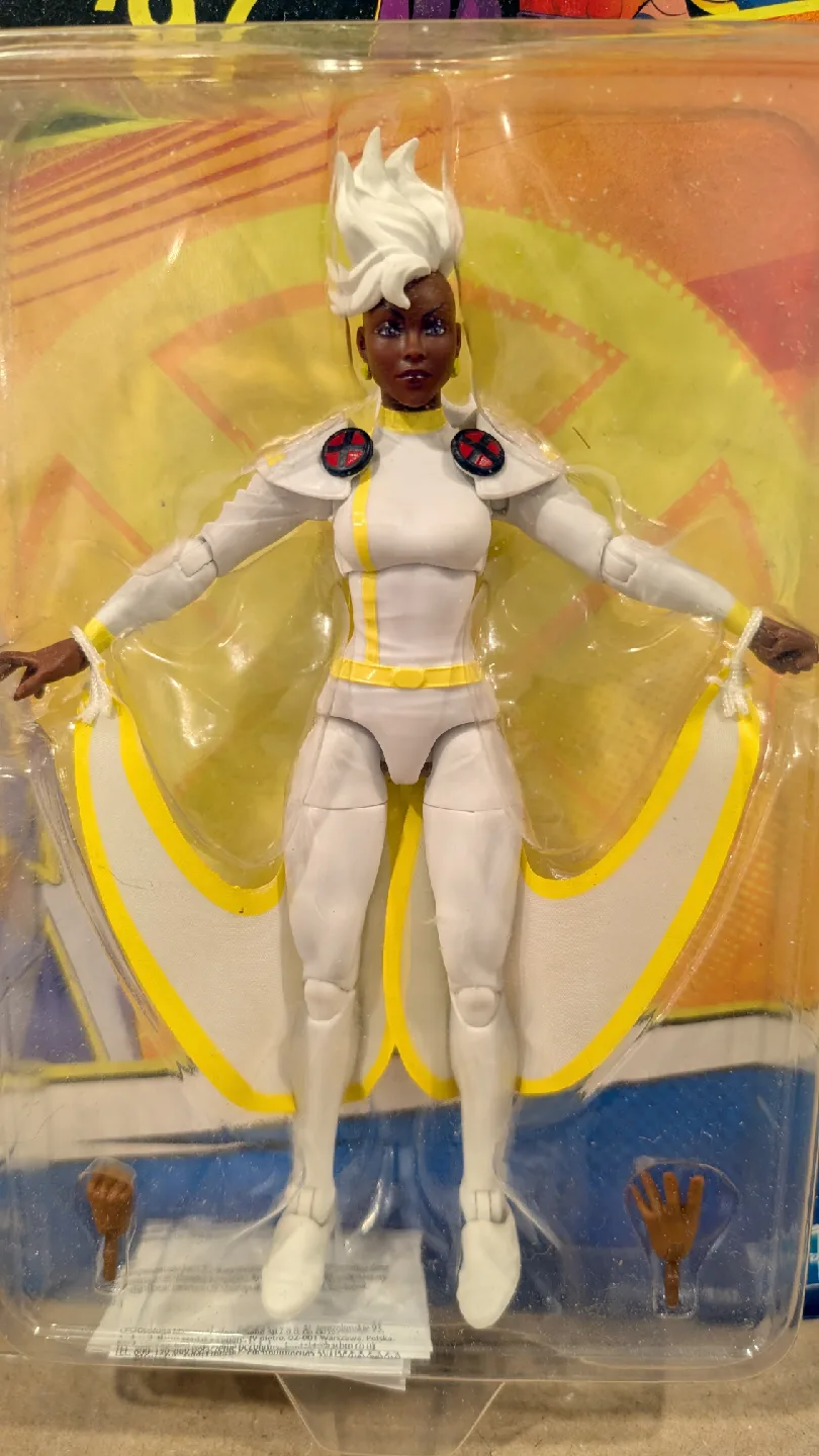 Marvel Legends Series X-Men '97 Storm Action Figure image indicator(3)