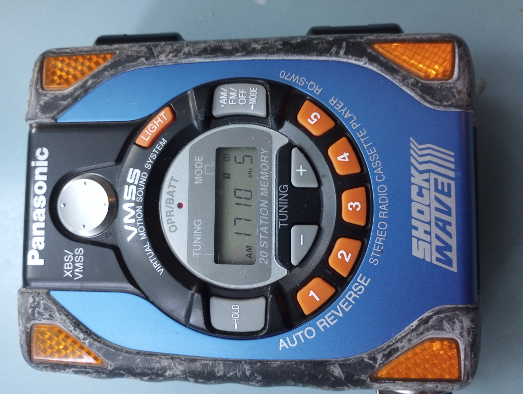 Panasonic Shockwave Walkman RQ-SW70 - photo 2
