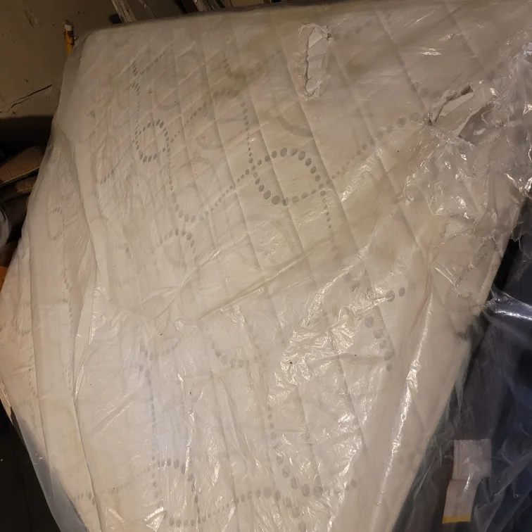 Double Mattress for sale image indicator(5)