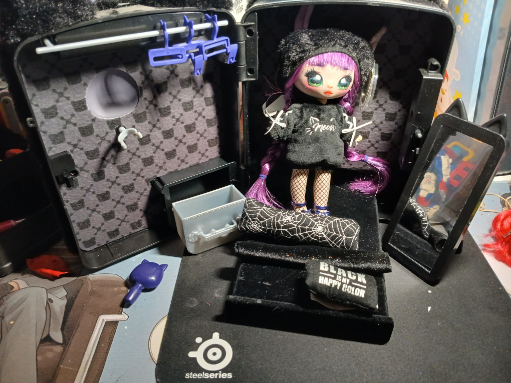 NaNaNa Surprise black cat backpack playset