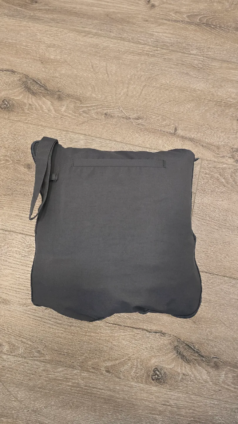 Club Monaco Packable Mac Coat - Size L image indicator(5)