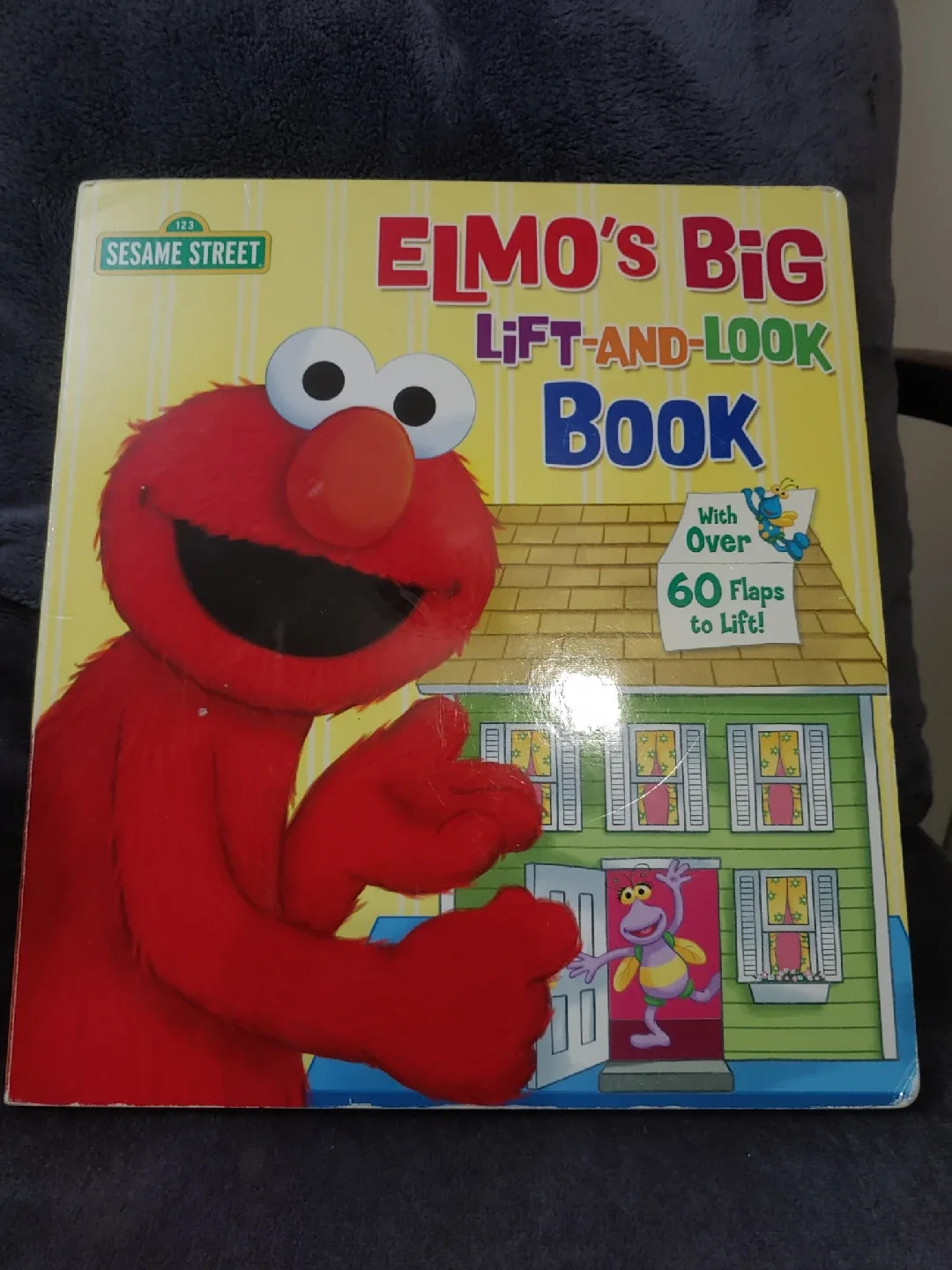 Elmo's Big Lift-and-Look Book - Sesame Street thumbnail