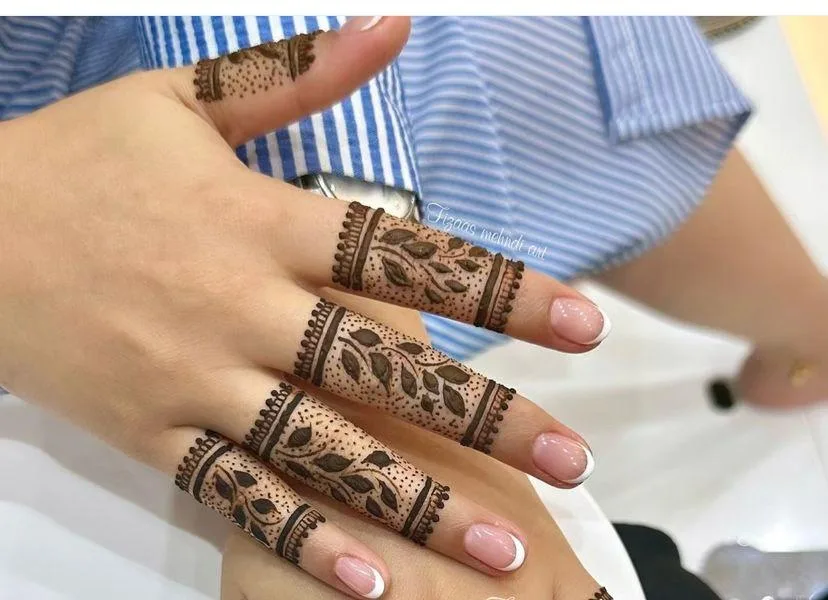 Henna tattoos image indicator(6)