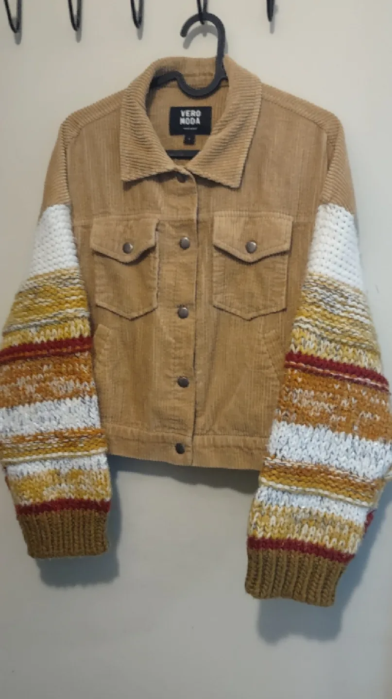 Vero Moda Corduroy Jacket image indicator(2)