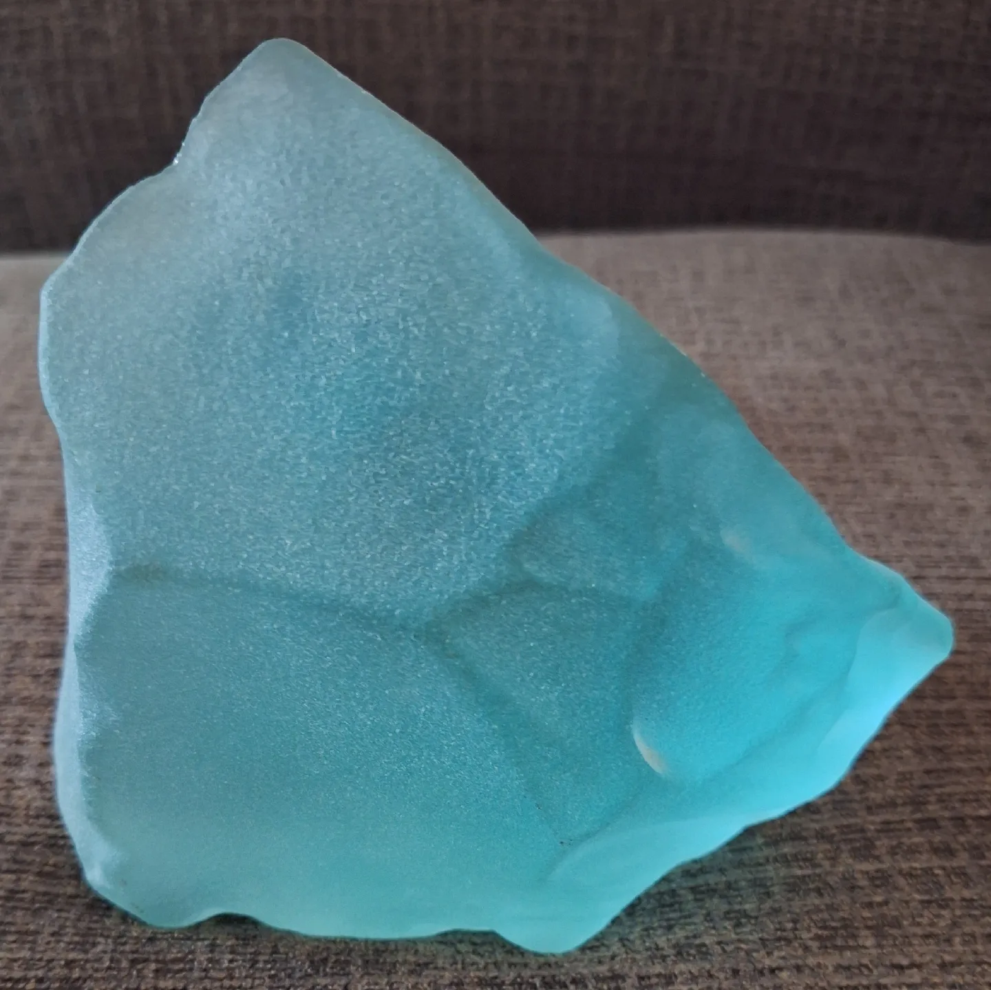 Siku Glass Wolf Sculpture image indicator(4)