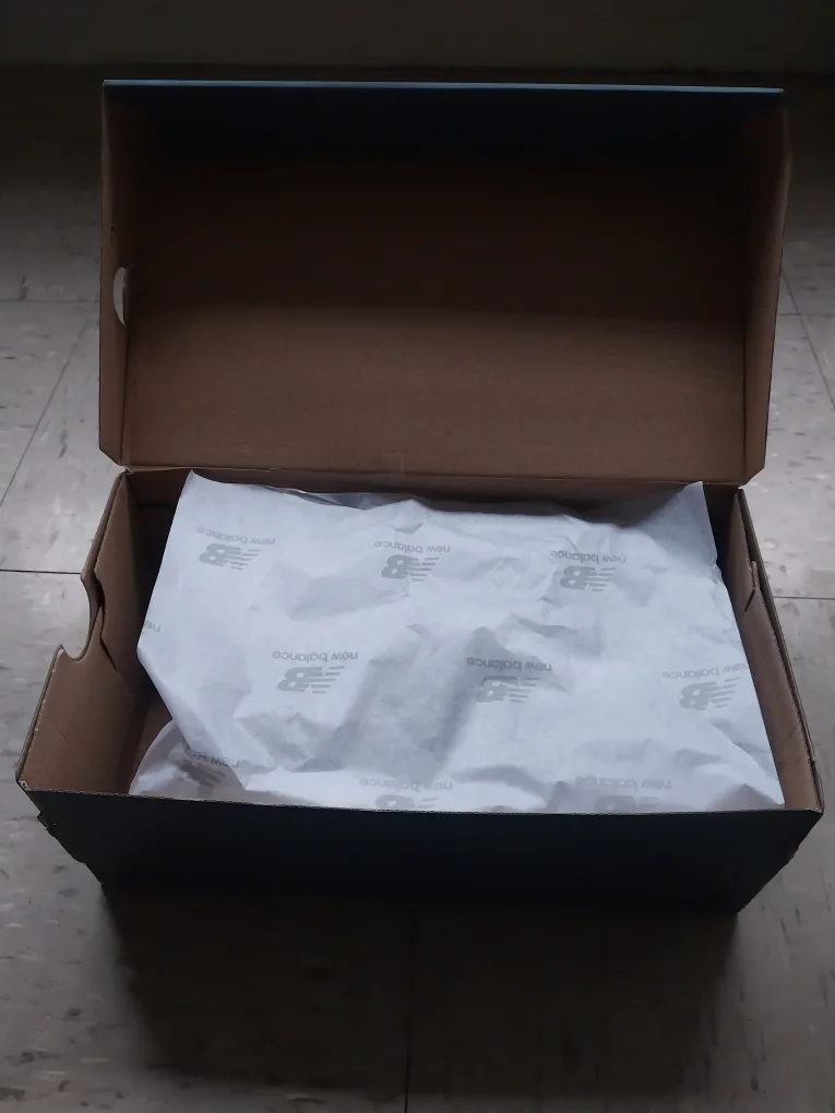 NIB New Balance 237 Women's Size 9 Gray image indicator(3)